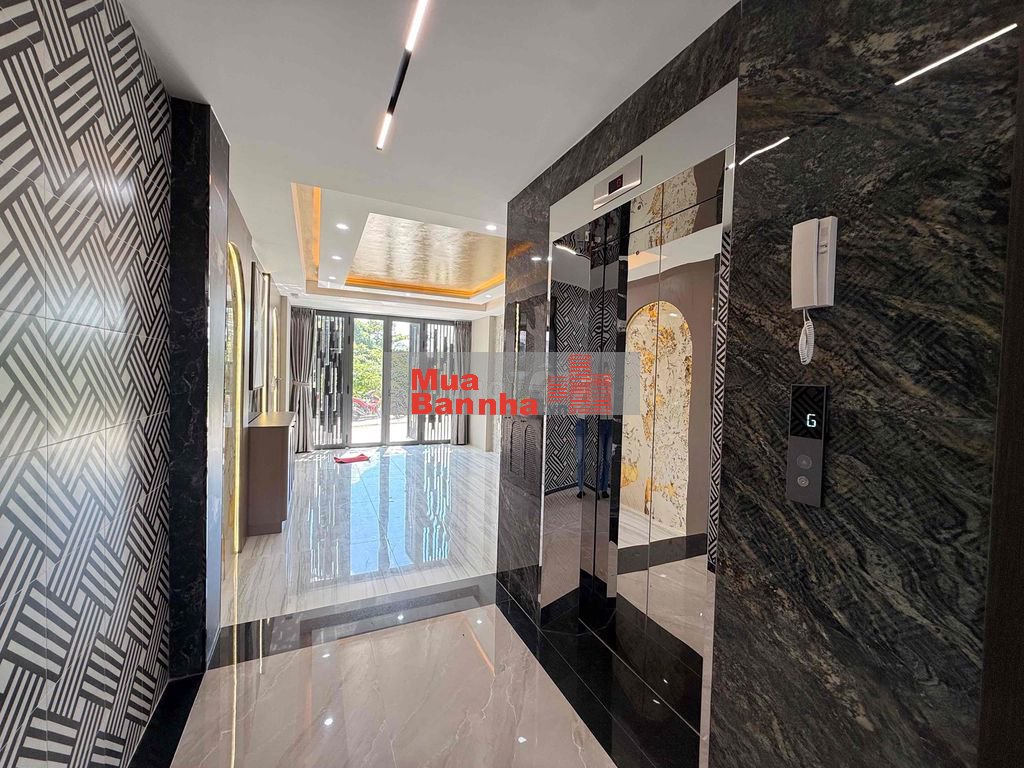 NHÀ PHỐ CÓ THANG MÁY. 6 phòng ngủ , hơn 70m thổ cư