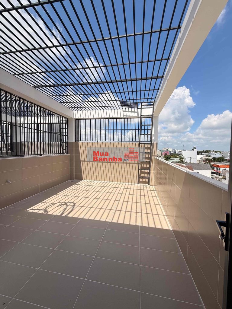 NHÀ PHỐ CÓ THANG MÁY. 6 phòng ngủ , hơn 70m thổ cư