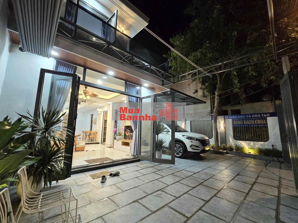 🔥 NHÀ 2 MẶT TIỀN KINH DOANH – HOÀ XUÂN – NGANG 9M CỰC HIẾM 🔥 📍 Vị trí