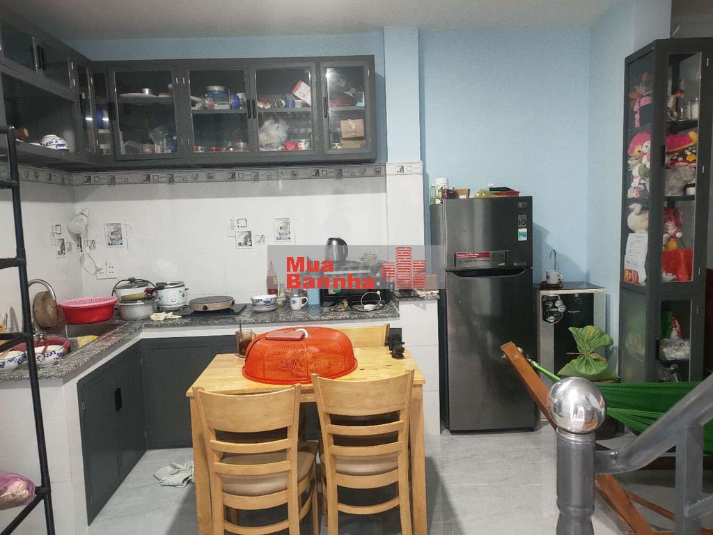 nhà hẻm xe hơi