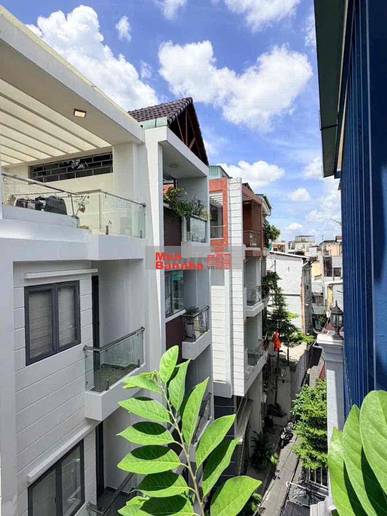 Nhà Phan xích Long - Dt 48m - Nhà 4 Tầng Lầu. 5 Phòng ngủ - Chỉ 6ty9