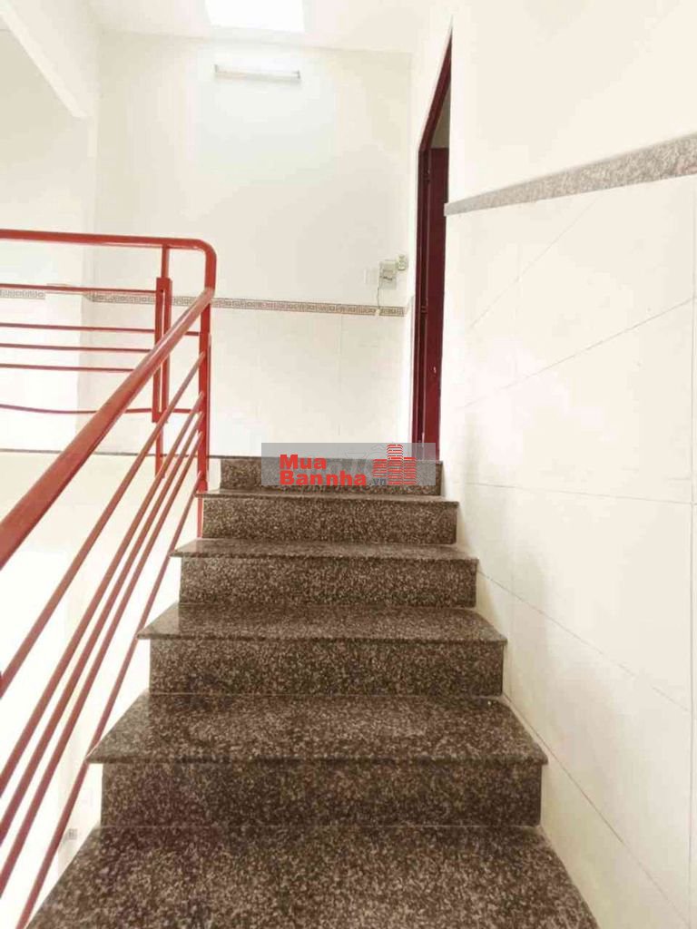 🔥 MẶT TIỀN BÌNH TÂN GIÁP TÂN PHÚ – 61M² – 2 TẦNG KIÊN CỐ – NHỈNH 5 TỶ