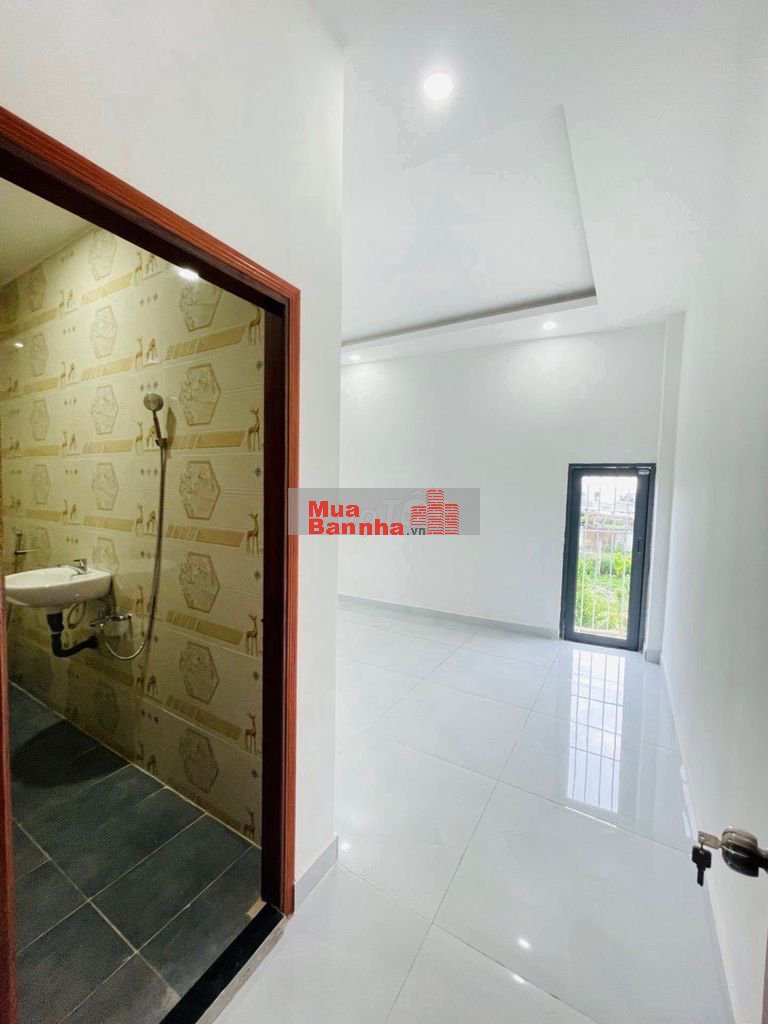 Nhỉnh 5 tỷ sở hữu CHDV 5 tầng lầu ngay Tây Lân