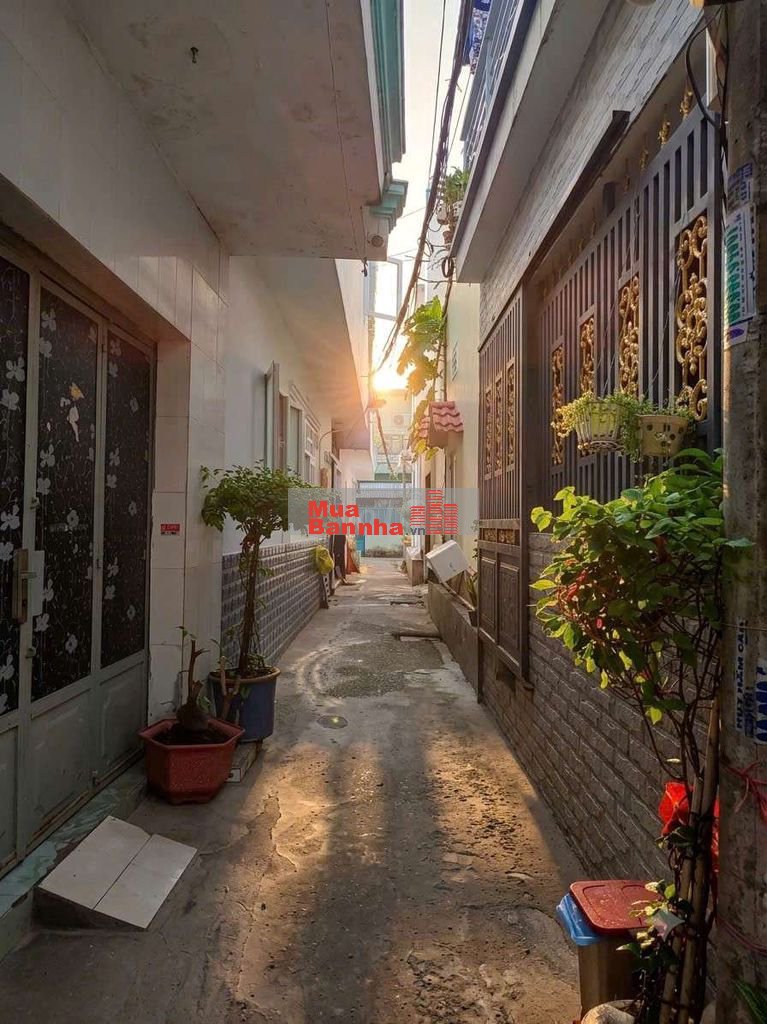Bán nhà hẻm 994 HTP
