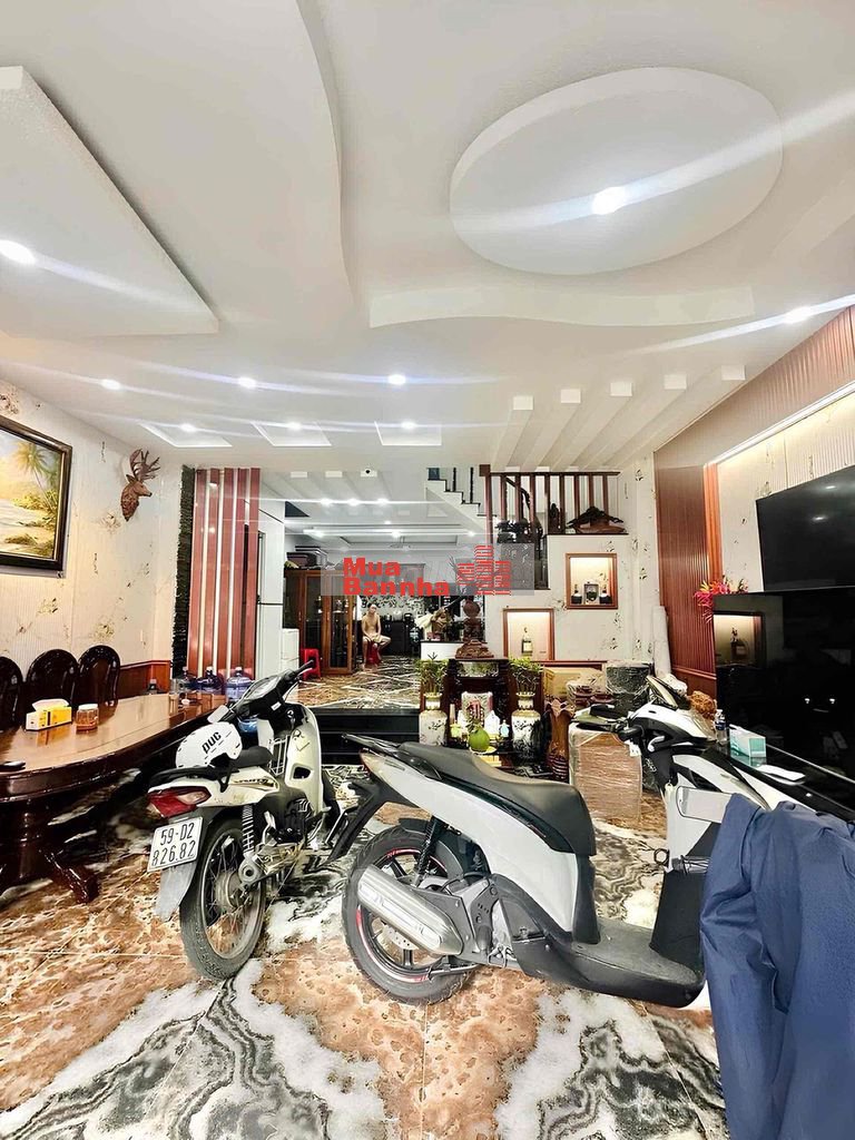 DT: Ngang 6x14, Nhà 5 Tầng, Sân Thượng, Đường 6m Thông