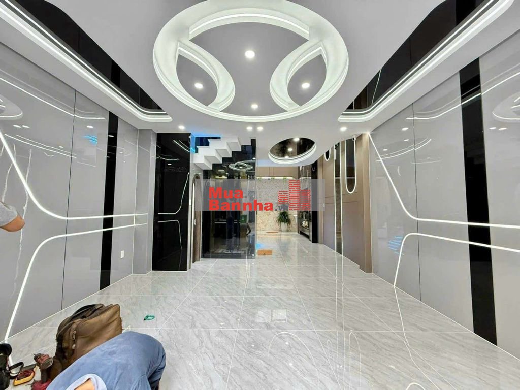 Siêu Phẩm Luxury Ngang 5M Có Thang Máy Dương Thị Mười