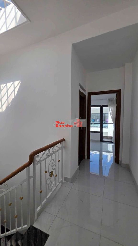 Nhà 5 Tầng, 4x13, hxh 5m thông, Bình Trị Đông, giá nhỉnh 6 tỷ ( TL )