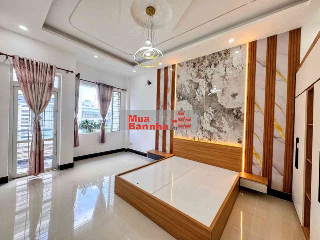 Nhà 3Tầng, 4x15, HXT 7M thông, ngay trục đường Lê Văn Quới, Giá 5.x tỷ