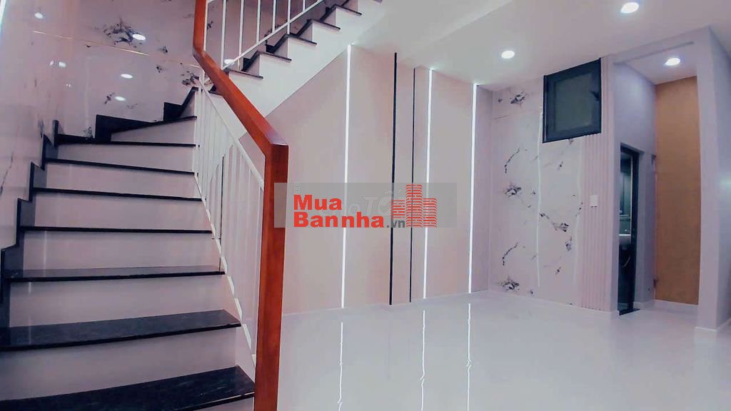 CẦN BÁN NHÀ SHR GÚA TỐT HỖ TRỢ VAY BANK