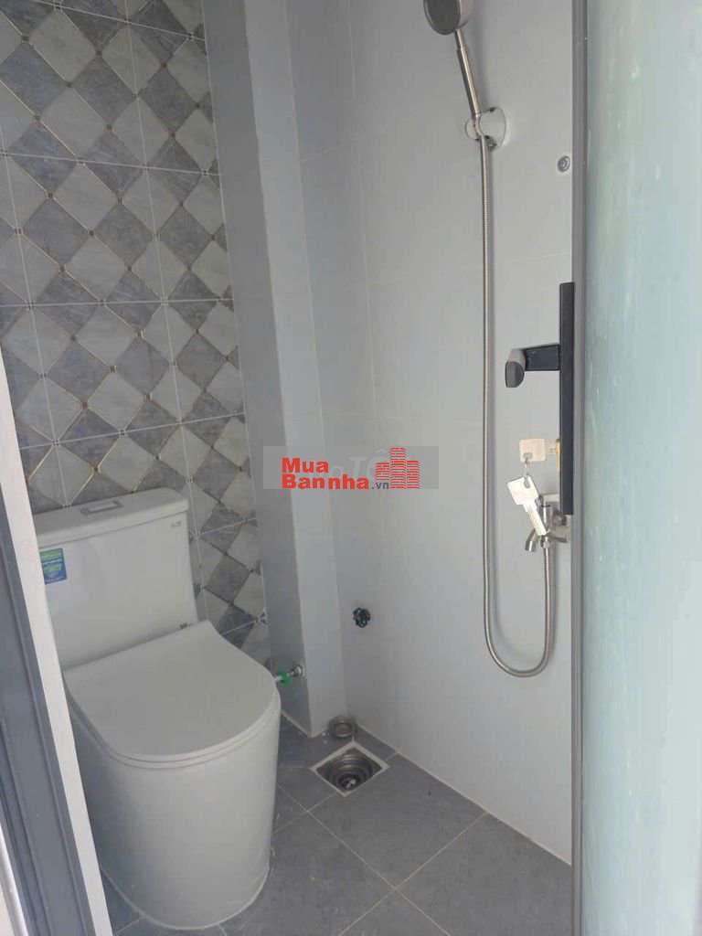GIẢM 300TR.TRƯỚC BÁN 2 TỶ950 GIỜ GIẢM CÒN 2 TỶ250.ĐỊA CHỈ 183/8C