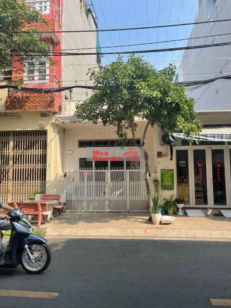 Bán nhà MTKD Nguyễn Trường Tộ, q. Tân Phú, 4,2x18m, cấp4 Lửng, 11,5 tỷ