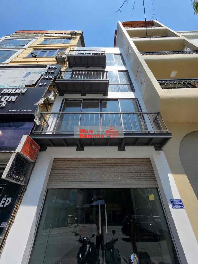 Giảm Cực Sâu...! Mặt Phố Thuỵ Khuê Chỉ Hơn 300tr/m2 - Vỉa Hè 2m
