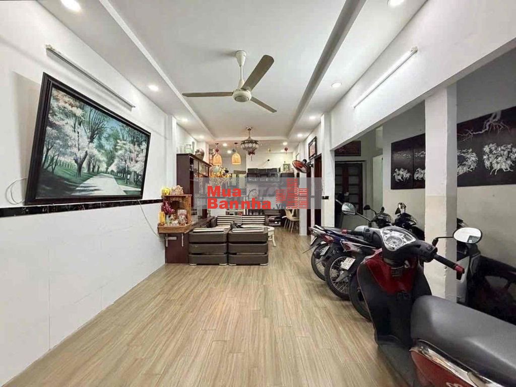 Nhỉnh 6 Tỷ - 72m - Đang chia làm 2 Căn Cho Thuê - Hẻm Ba Gác Nguyễn Xí