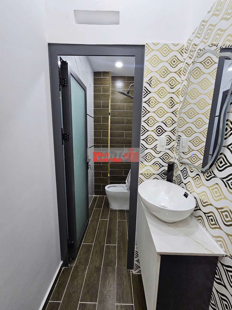 nhà hẻm xe hơi 2 lầu nhà mới