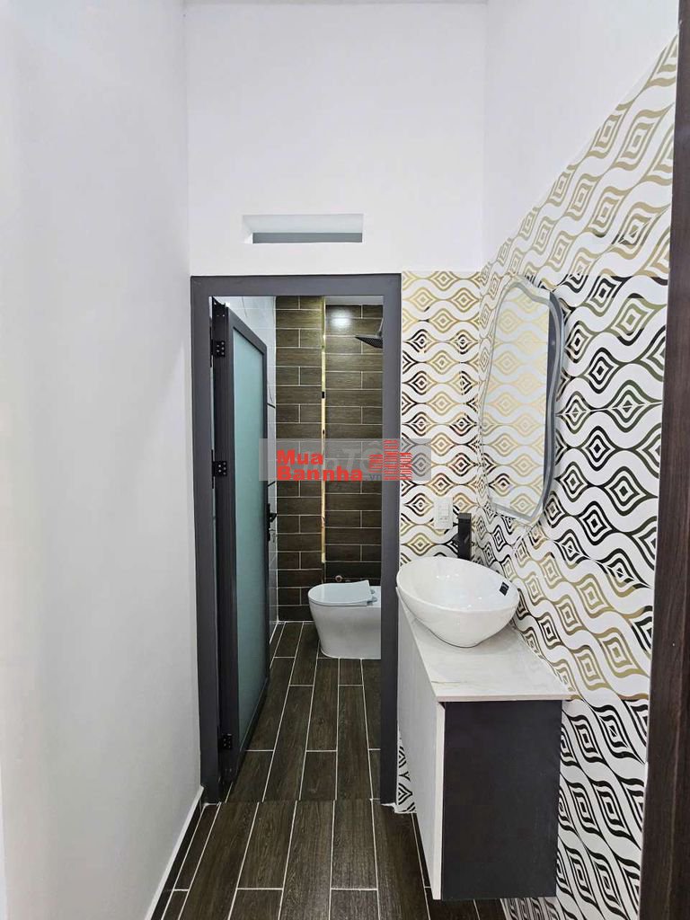 nhà hẻm xe hơi 2 lầu nhà mới