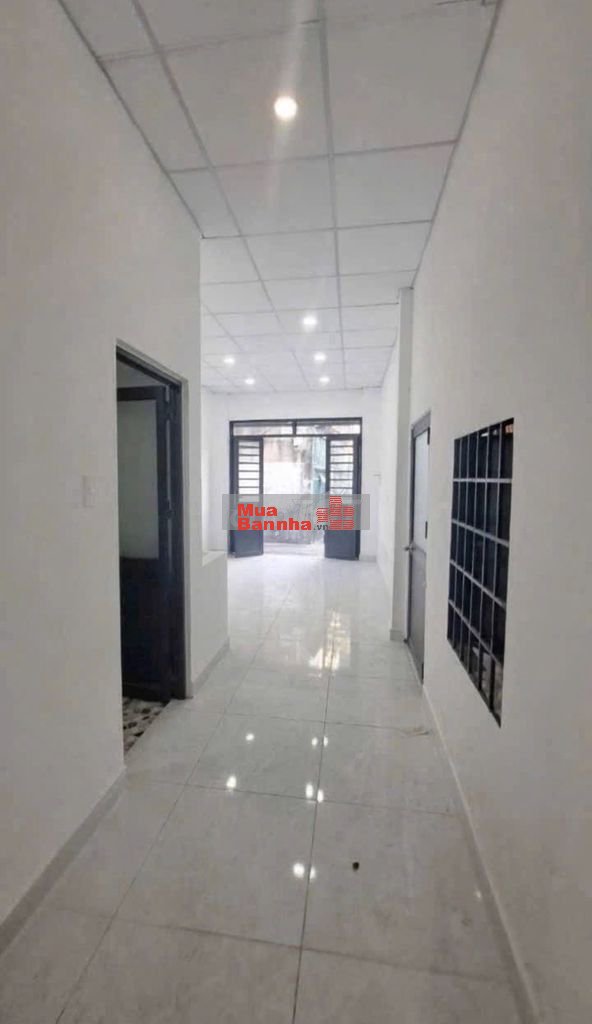 Gần chợ Thủ Đức 2,4 tỷ nhà cấp 4 mới 43 m2