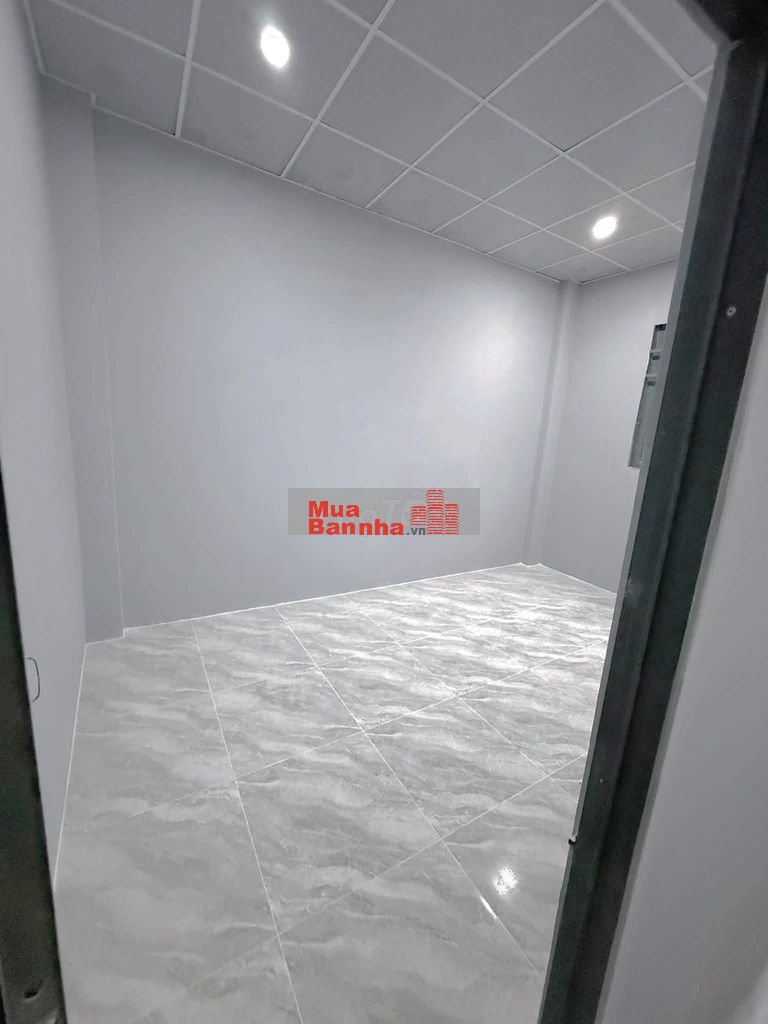 Gần chợ Thủ Đức 2,4 tỷ nhà cấp 4 mới 43 m2