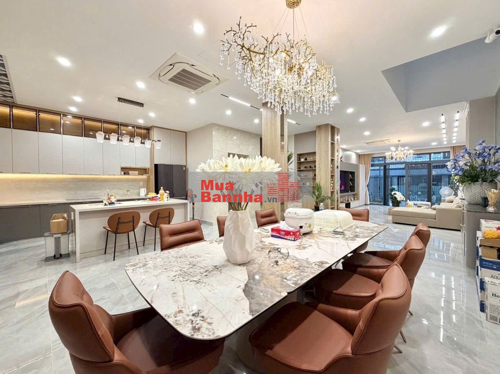 Bán Villa hẻm Ô tô Nguyễn Chí Thanh Q5 8x19,3m 4lầu 45tỷ Có thang máy