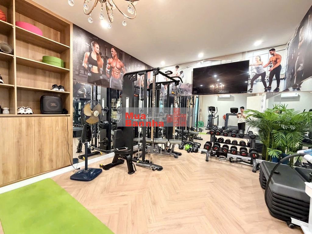 Bán Villa hẻm Ô tô Nguyễn Chí Thanh Q5 8x19,3m 4lầu 45tỷ Có thang máy