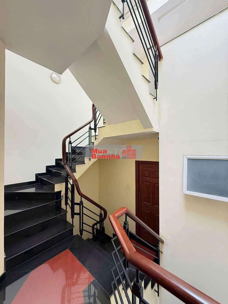2 MẶT TIỀN HẺM - XE HƠI VÀO TẬN NHÀ - NGANG HƠN 4M