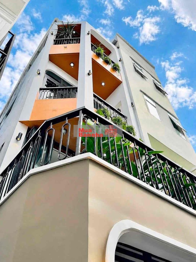 NHÀ ĐẸP 4 TẦNG NGAY ĐẠI HỌC CÔNG NGHIỆP- CHỢ GÒ VẤP, VINCOM, EMART.