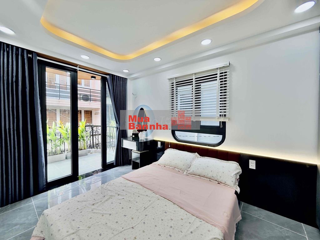 NHÀ ĐẸP 4 TẦNG NGAY ĐẠI HỌC CÔNG NGHIỆP- CHỢ GÒ VẤP, VINCOM, EMART.