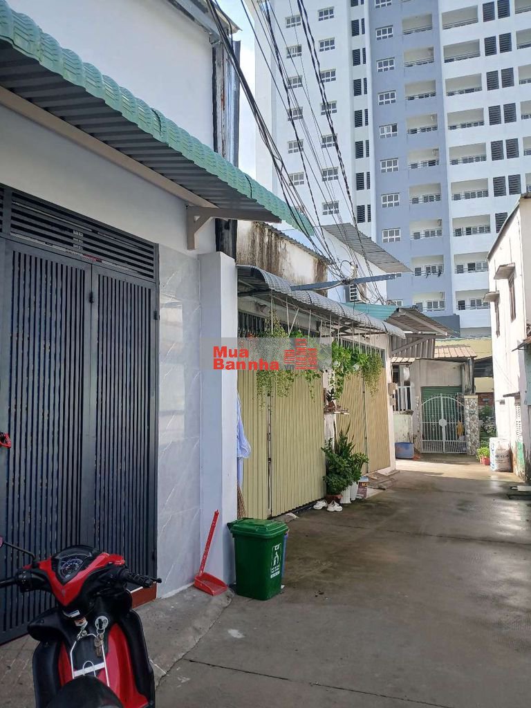 Bán nhà gần vòng xoay An Lạc