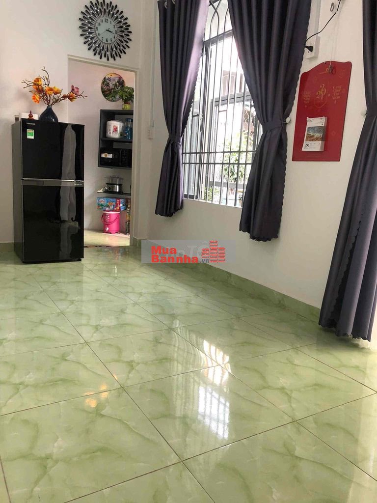 hẻm xe hơi lớn , vị trí đẹp