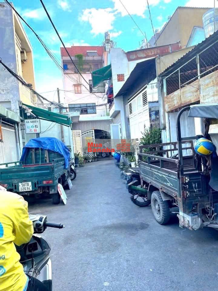 Bán nhà mới ở ngay Tân Hoà Đông, 39m2, 3 PN 3WC, hẻm 5m kế chợ Phú Lâm