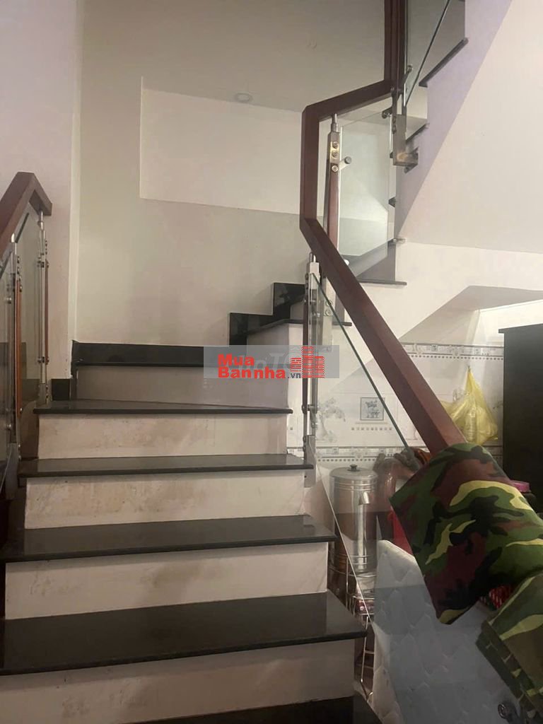 BÁN NHÀ HẺM XE HƠI TRÁNH NHAU, Đường LÂM THỊ HỐ