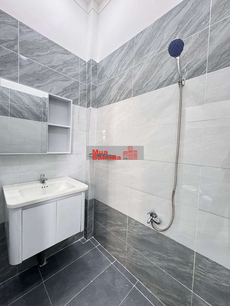 Hẻm xe hơi Nguyễn Văn Quá 60M2 chỉ 2,X tỷ