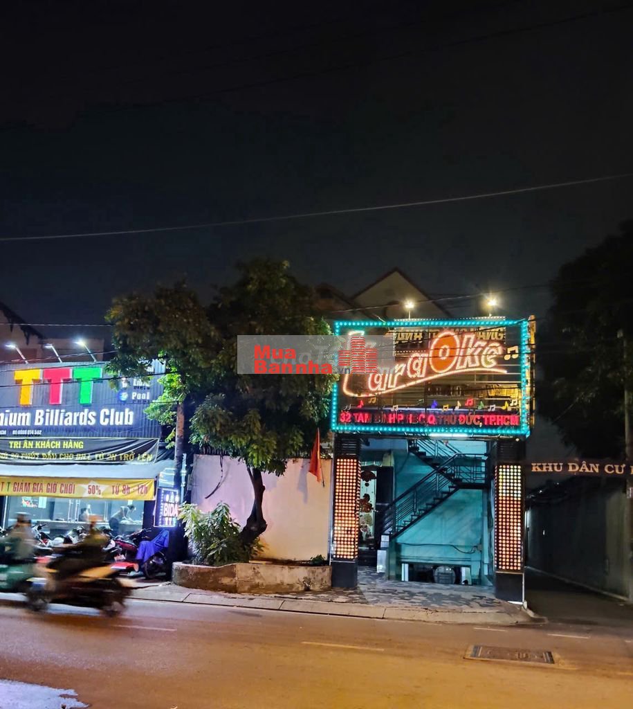Bán toà nhà karaoke  GÓC 2 mặt tiền