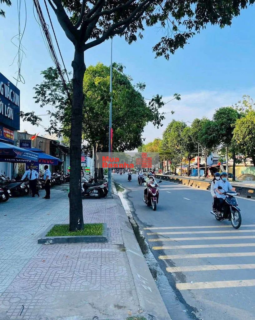 Nhà SHR 120m2 Góc 2 Mặt Tiền Đường Lê Thị Riêng. đoạn Gần VNVC