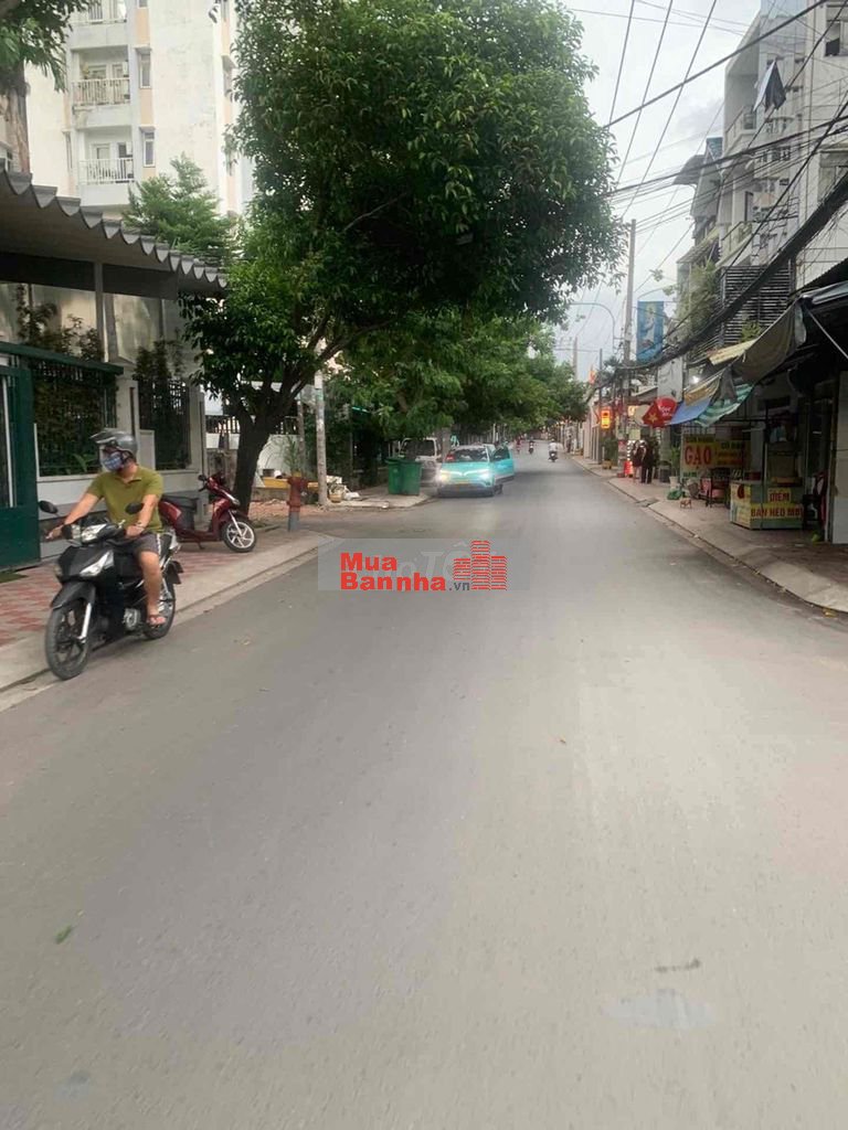 giảm 2ty, chdv 2 tầng, ngang 10m,vuông, dòng tiền 25tr/tháng, bán 7.5T