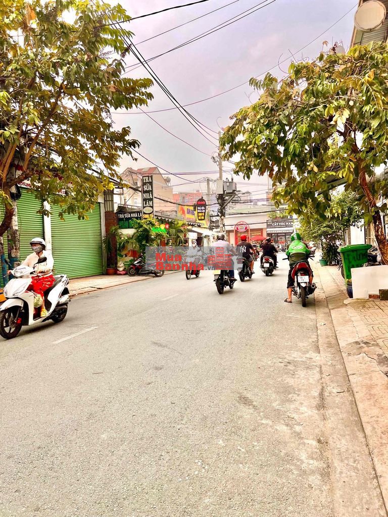 MẶT TIỀN 413 LÊ VĂN QUỚI - 98M2 - ĐƯỜNG 12M- CHỐT 8.X TỶ