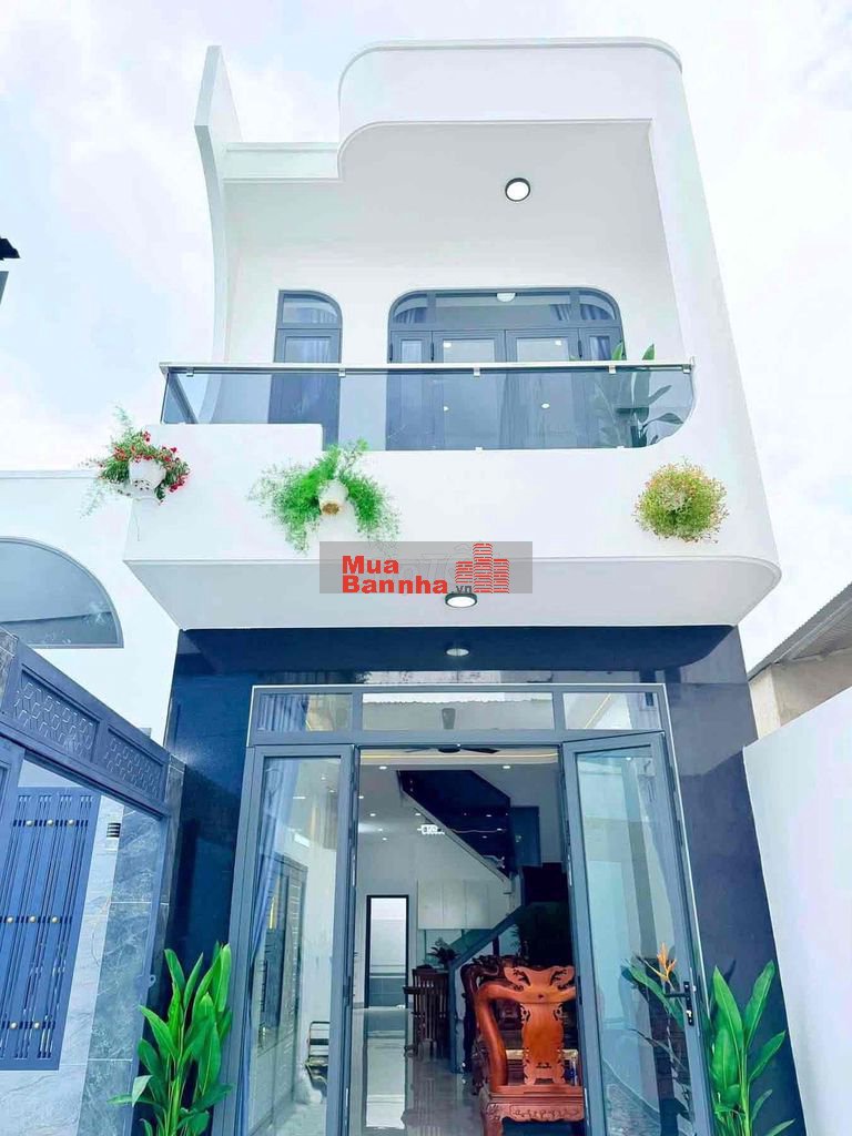 Nhà xây mới 4m x 23m 2 tầng có sân rộng 8m đường Hiệp Thành 17 Q12