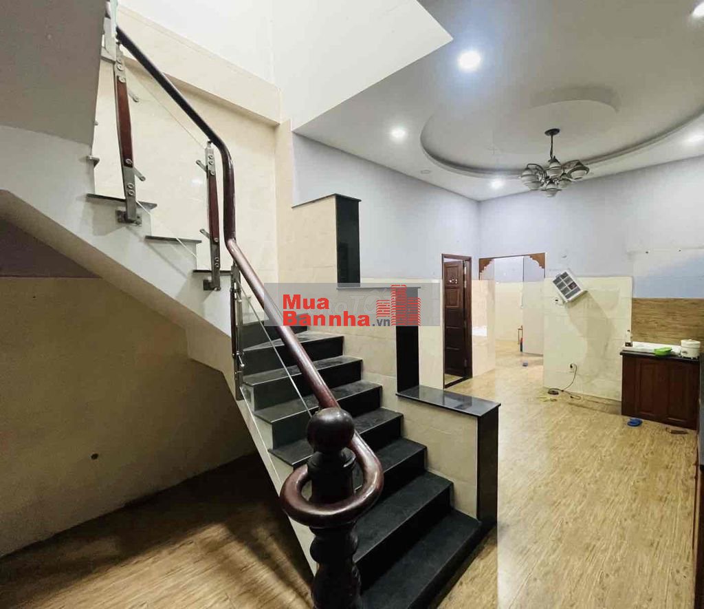 GẤP BÁN 181m2 3 tầng nhà MẶT TIỀN sổ công nhận đủ Nguyễn Sỹ Sách