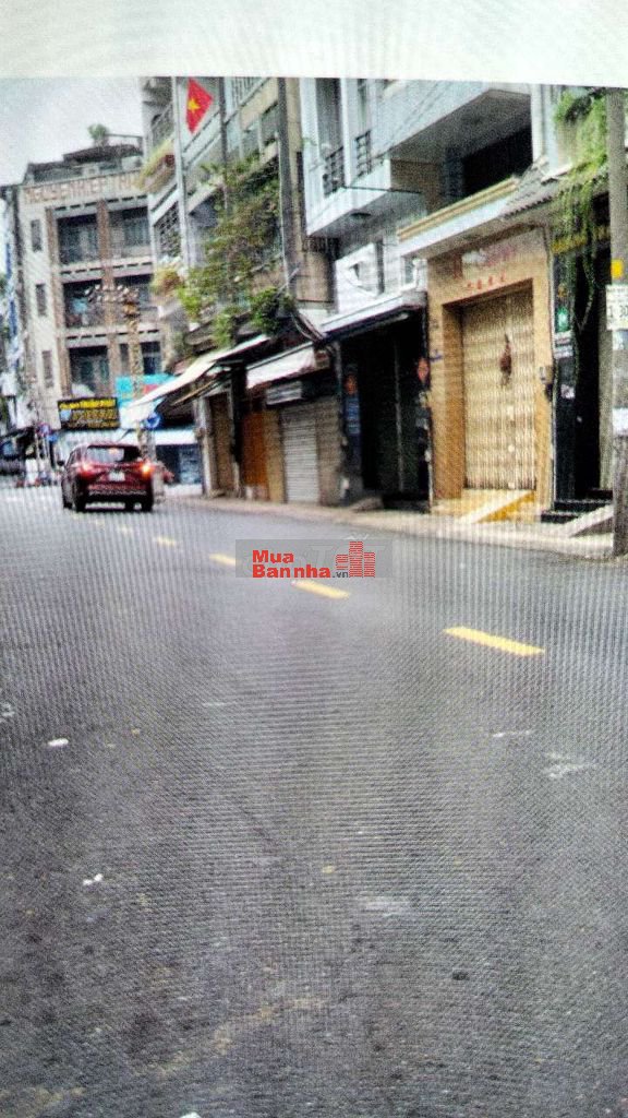 Bán nhà mặt tiền Q5