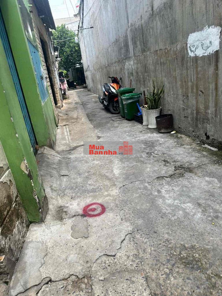bán nhà 1 trệt 1 lầu có sẵn 10 phòng trọ