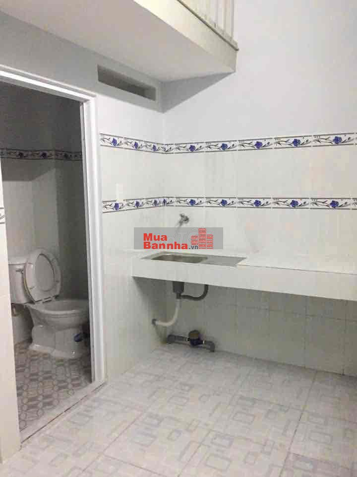 bán nhà 1 trệt 1 lầu có sẵn 10 phòng trọ