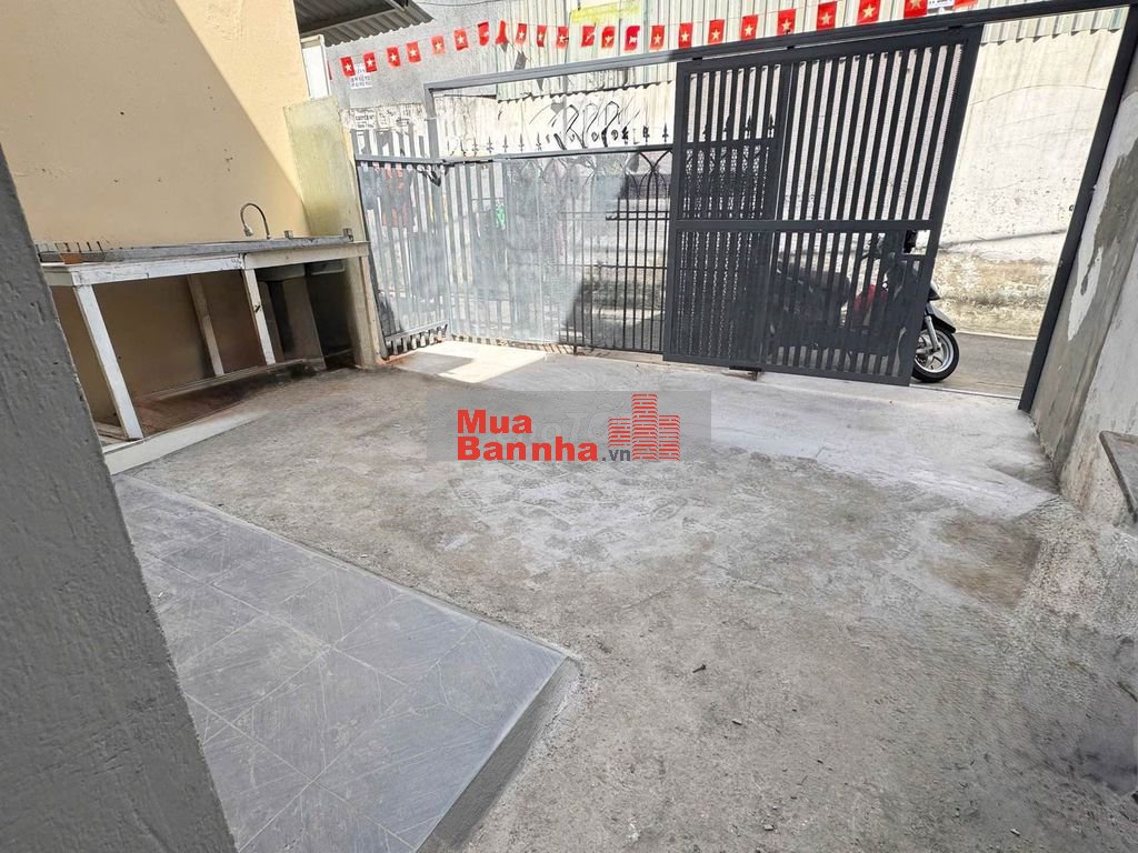 Nhà cũ tiện xây mới ,92 m2 ,trệt 1 lầu, 4PN Lâm Văn Bền  ,Quận 7