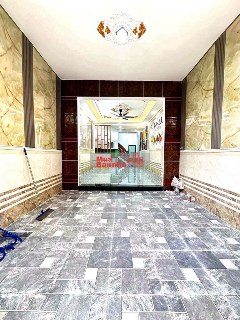 Nhà phố kdc hẻm Phan Bội Châu gần trường cấp 1.2 Dĩ An p. Dĩ An