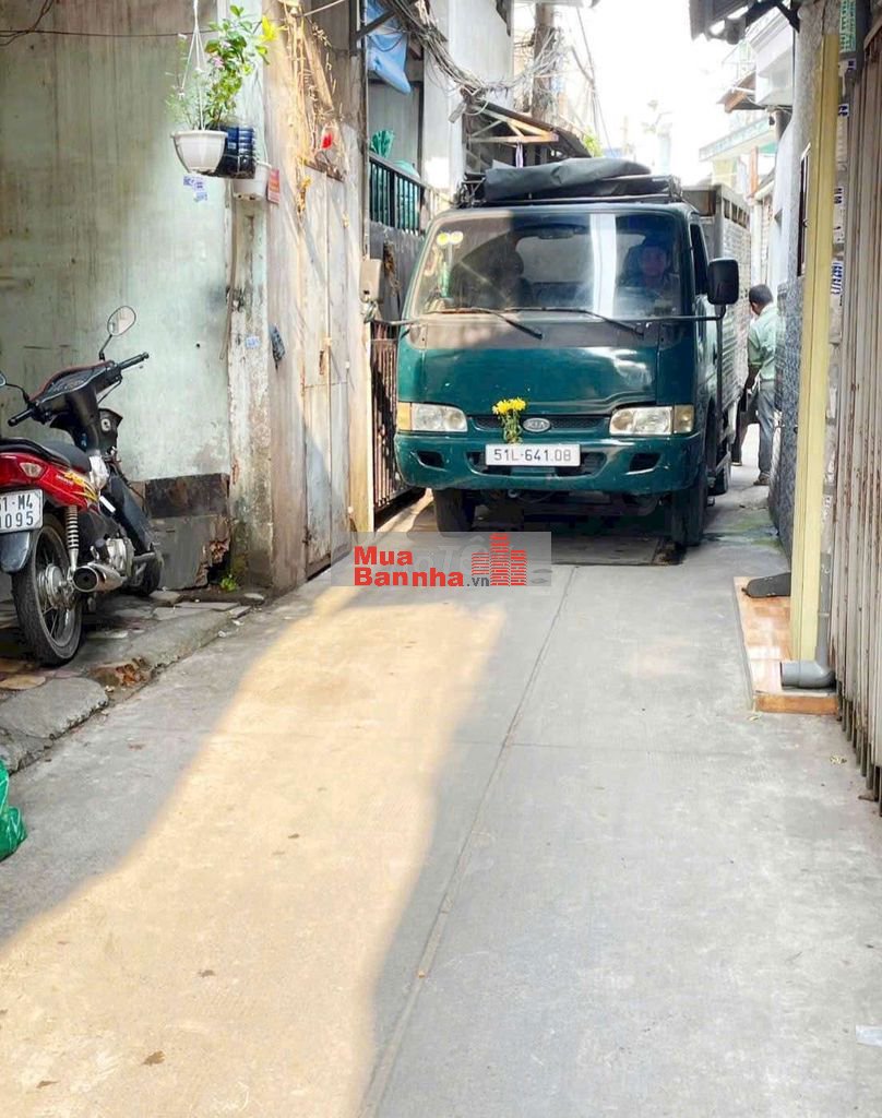 (🌹40tr) Nhà 3 tầng ngay Ngã Tư Lạc Long Quân Âu Cơ