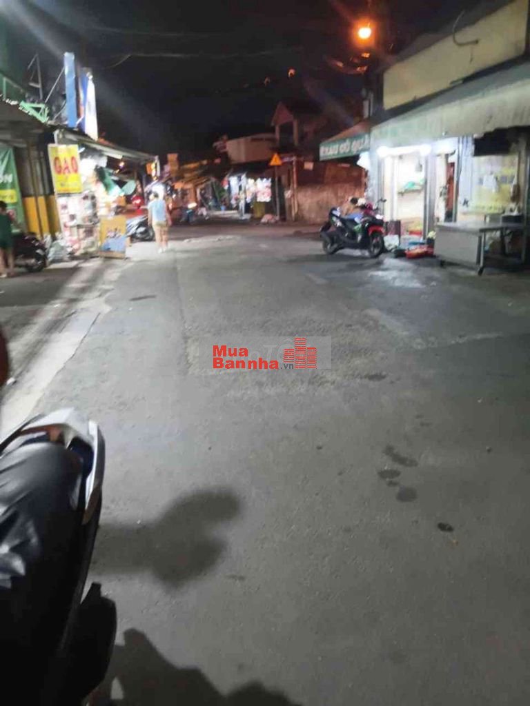 4m*14m - 1 lầu - hẻm xe hơi thông - sát trưông chính Tân Bình
