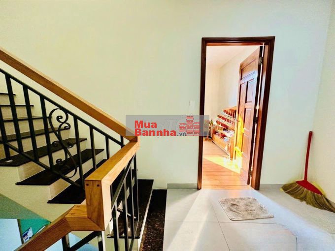 Bán nhà 3 tầng Đường Đặng Văn Bi, Thủ Đức, 86m2, 6.7 tỷ