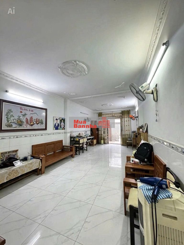 Bán nhà DT 4x18 đúc 2 tầng đường Nguyễn Văn Quá giá 2ty920 TL