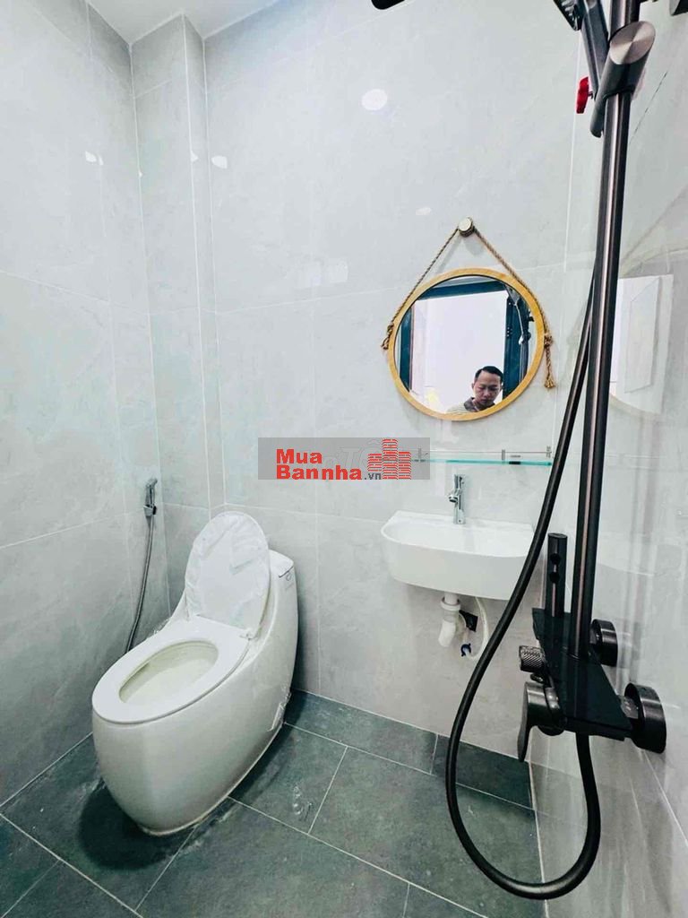 Hẽm Xe Hơi-Gần Mặt Tiền-Sổ vuông siêu đẹp