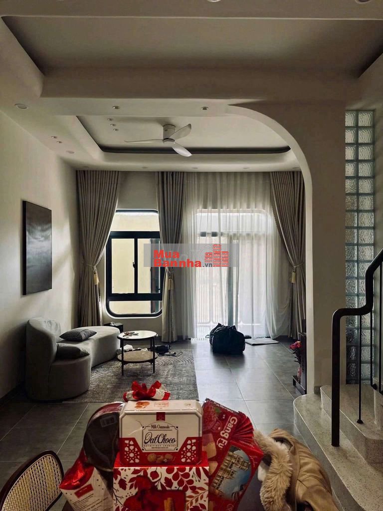 Chủ kẹt tiền cần bán căn nhà ngay vòng xơy Cổng Xanh giá 1tỷ850