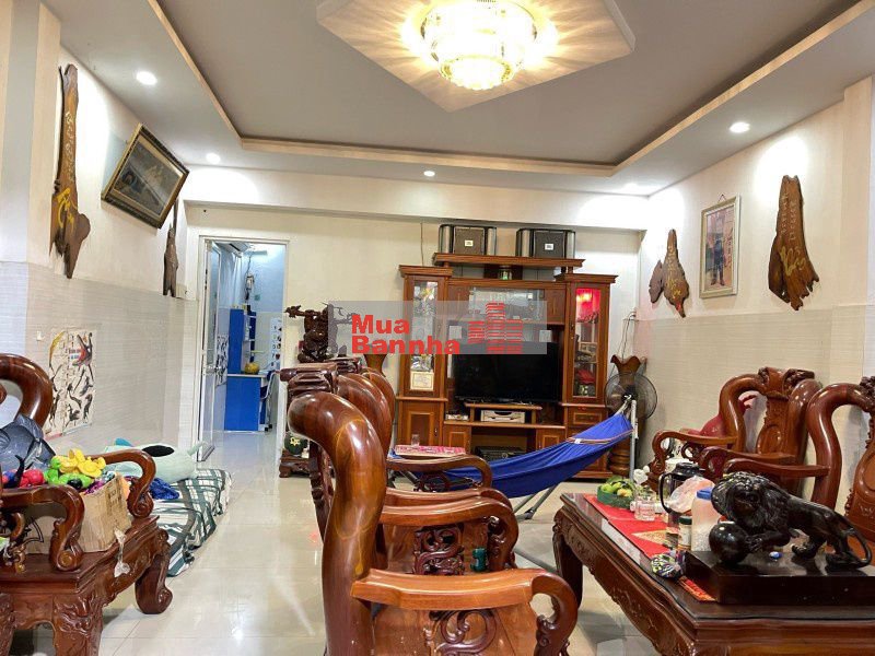 bán nhà  HXH 804 LÊ TRỌNG TẤN. 132 M2 BÁN 6TY
