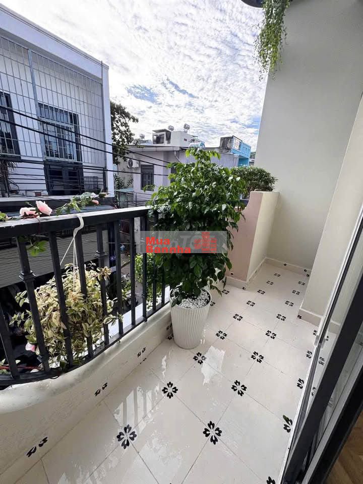 Hẻm Xe Hơi 6m Gò Dầu Cách MT 20m DT: 4X13 2 Tầng Mới 3PN Giá 5.4 Tỷ
